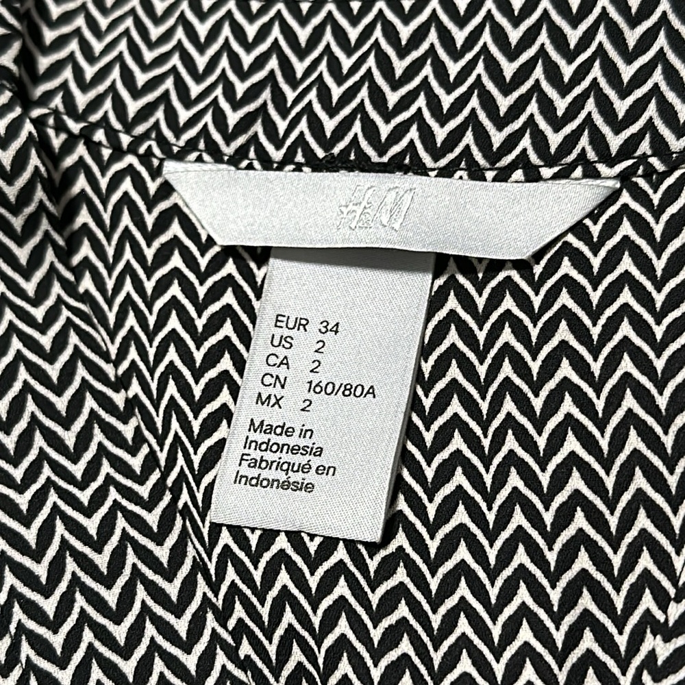 🎒 H&M Sleeveless Dress - Picture 4 of 5